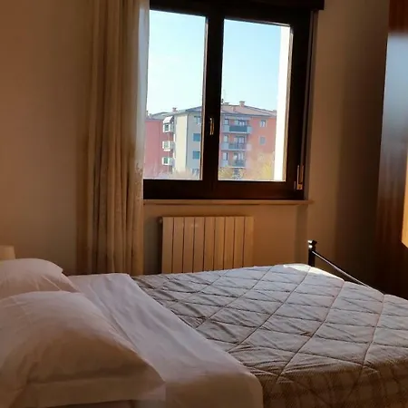Apartmán Bilocale Via Imola 4 *